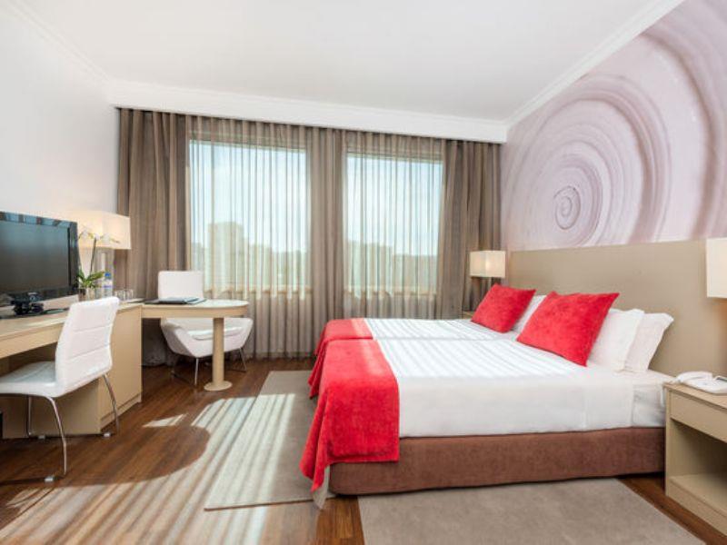 Hotel-Tryp