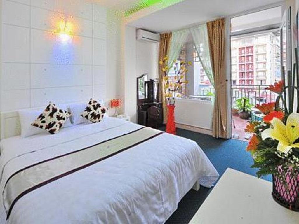 Suite Balcony with Garden View - Free WiFi access - Breakfast included
