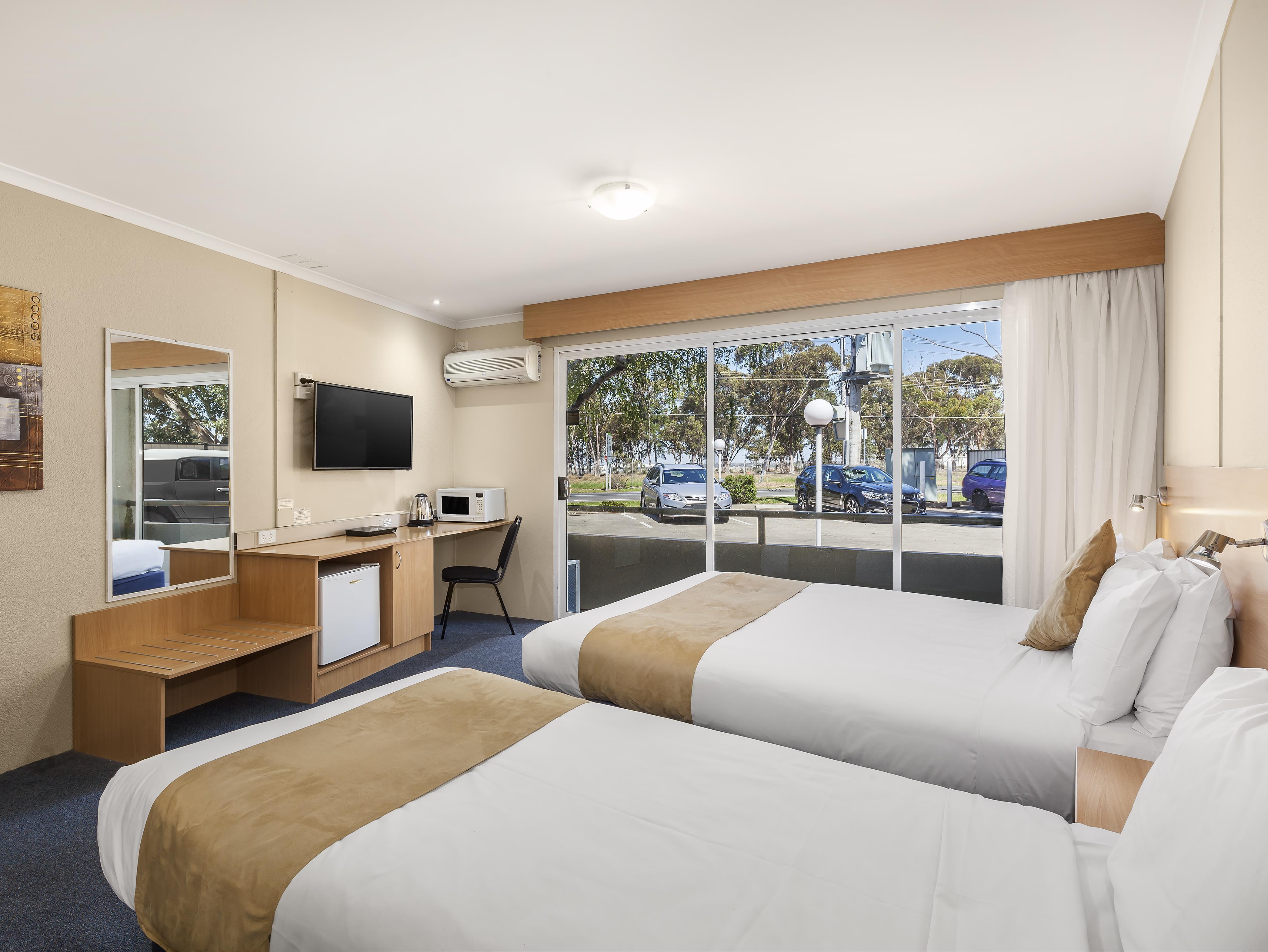 Twin Room - Best price guarantee
