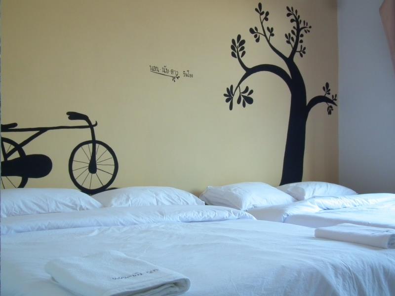 Family Room (4 Adults) - Free WiFi access - Breakfast included