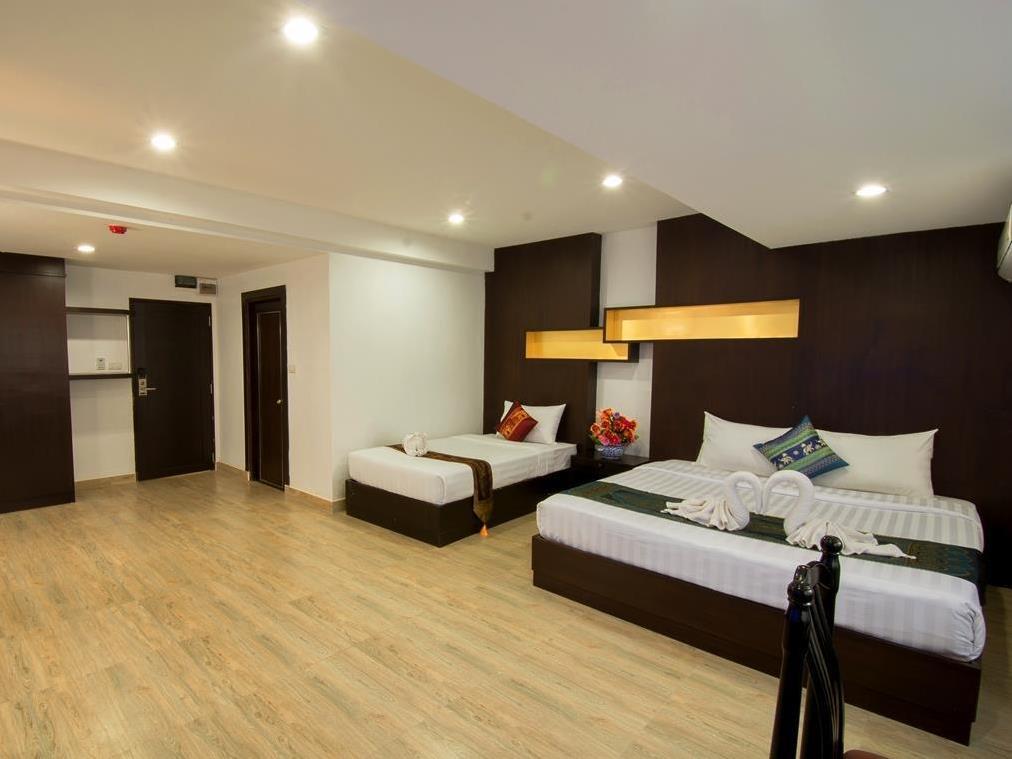 Deluxe Triple Room New Wing - Breakfast included