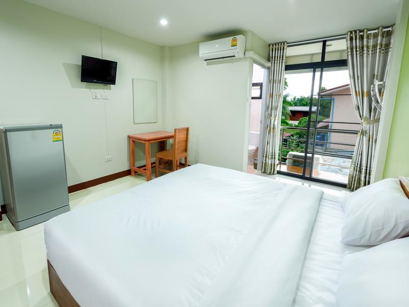 King Bed Room - Free WiFi access