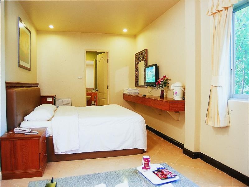 Deluxe Double Bed - Free WiFi access