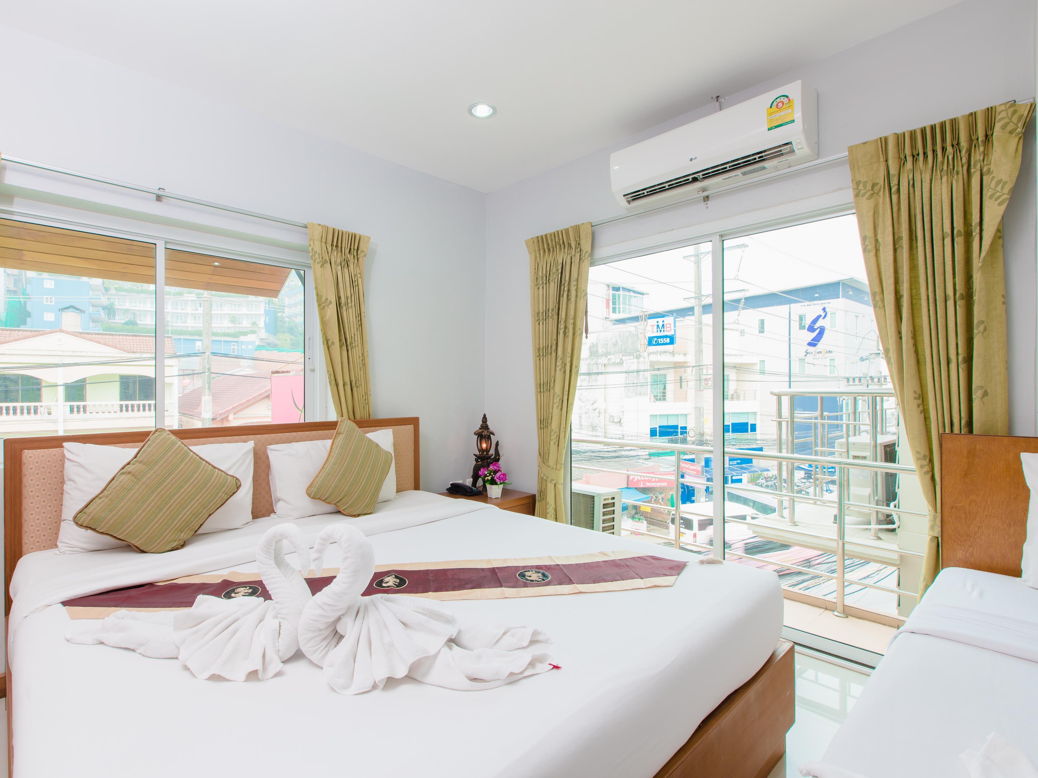 Family 3 connecting Room - Free WiFi access