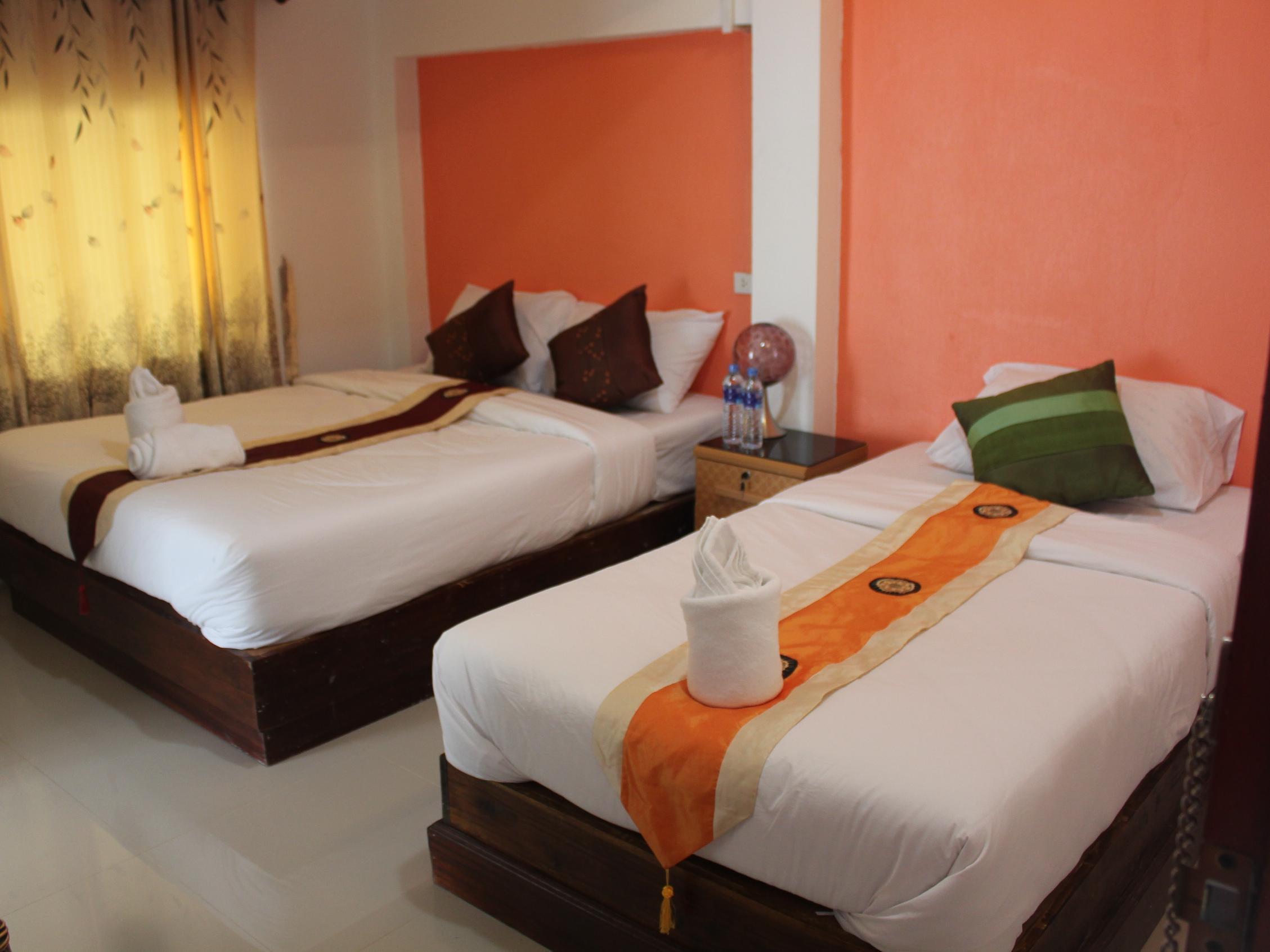 Triple Room - Free WiFi access - Breakfast included