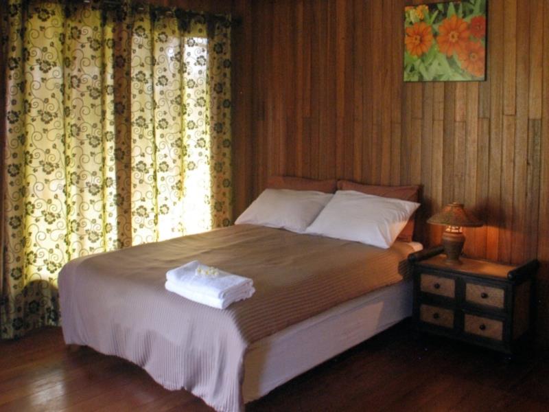 Deluxe Double Bed Cottage - Free WiFi access - Breakfast included