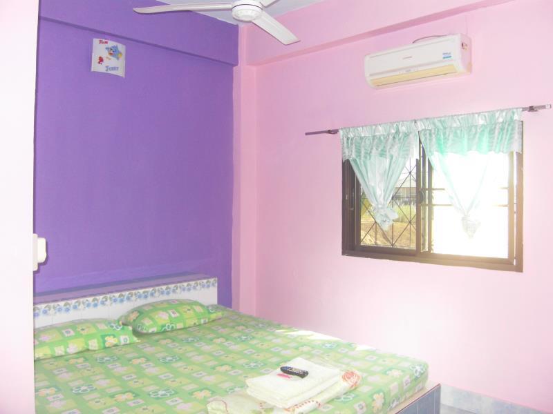 Rueang Sri Siri Guesthouse Thailand FAQ 2016, What facilities are there in Rueang Sri Siri Guesthouse Thailand 2016, What Languages Spoken are Supported in Rueang Sri Siri Guesthouse Thailand 2016, Which payment cards are accepted in Rueang Sri Siri Guesthouse Thailand , Thailand Rueang Sri Siri Guesthouse room facilities and services Q&A 2016, Thailand Rueang Sri Siri Guesthouse online booking services 2016, Thailand Rueang Sri Siri Guesthouse address 2016, Thailand Rueang Sri Siri Guesthouse telephone number 2016,Thailand Rueang Sri Siri Guesthouse map 2016, Thailand Rueang Sri Siri Guesthouse traffic guide 2016, how to go Thailand Rueang Sri Siri Guesthouse, Thailand Rueang Sri Siri Guesthouse booking online 2016, Thailand Rueang Sri Siri Guesthouse room types 2016.