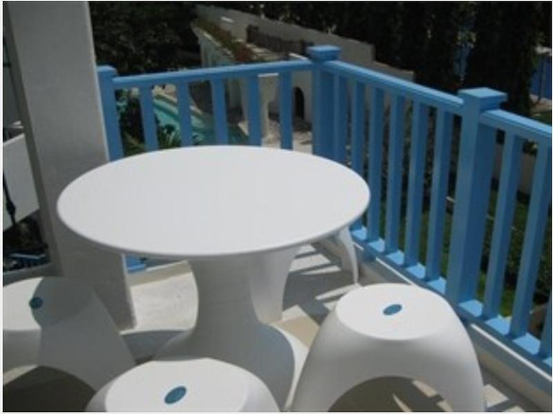 Grand Family 2 Bedroom Apartment with Pool View - Free WiFi access