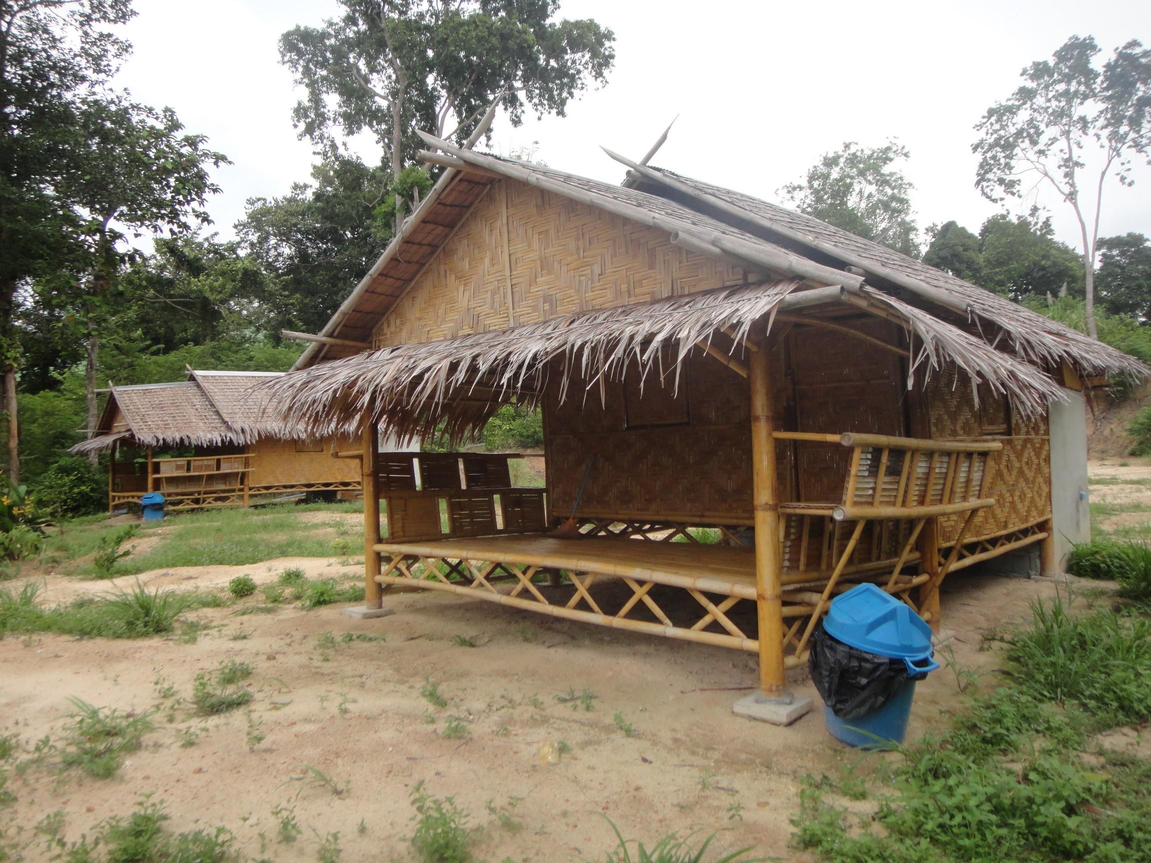 Fan Bungalow - Best price guarantee