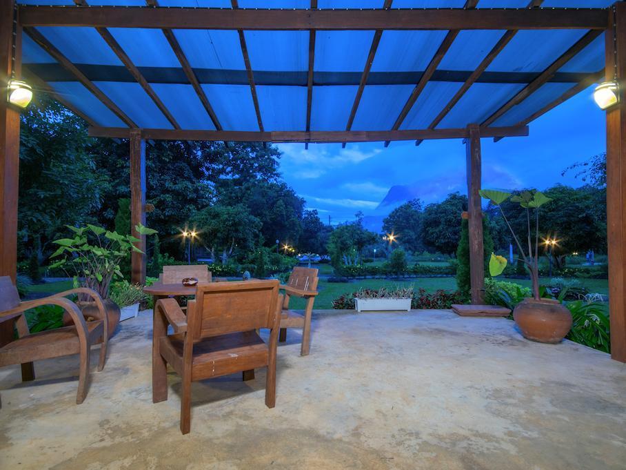 Bua Tong (Family for 4 person) - Breakfast included