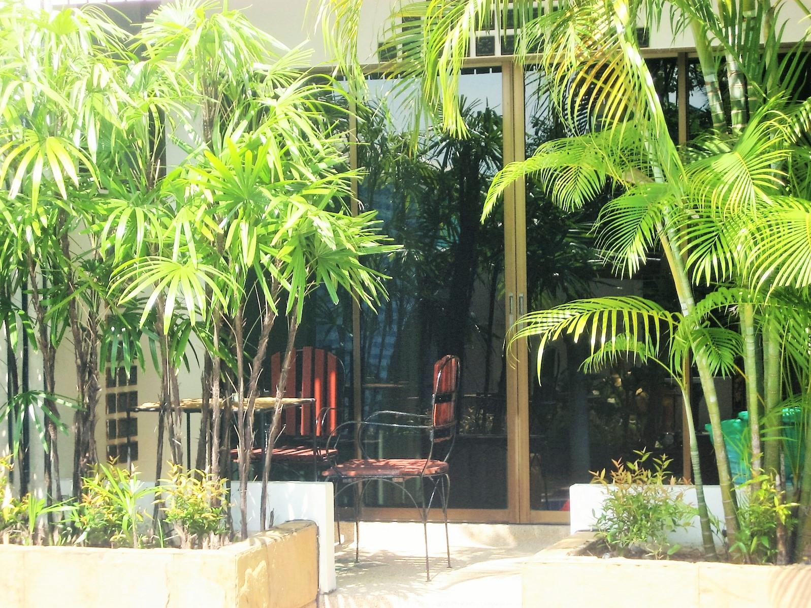 Superior Pool Side - Free WiFi access