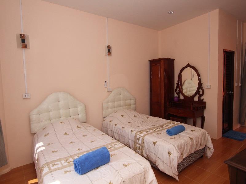 Standard Twin Bed - Free WiFi access