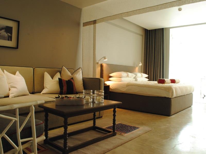 Deluxe Suite - Free WiFi access - Breakfast included
