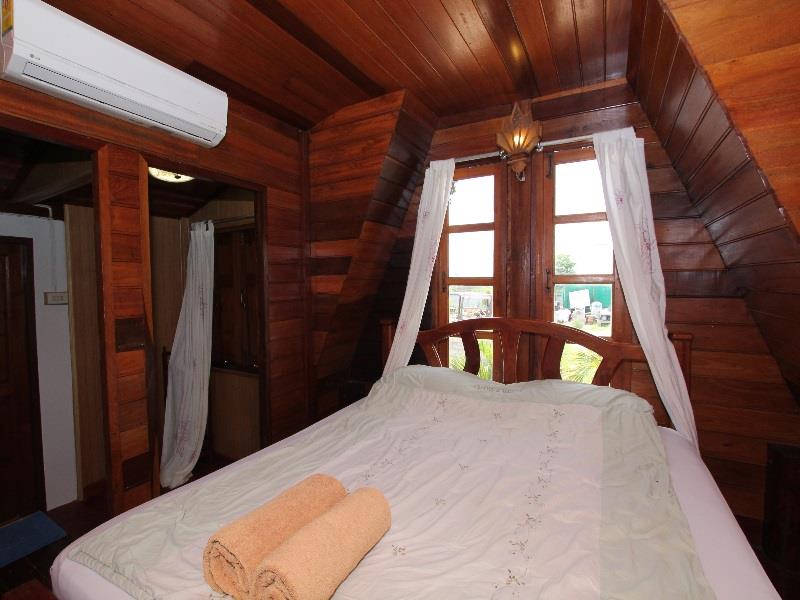 Wooden Villa - Free WiFi access