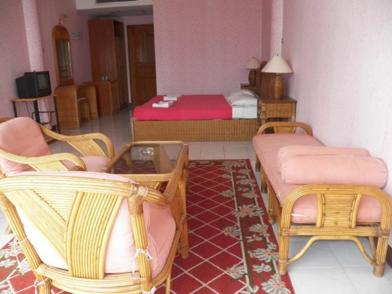 Standard Single or Twin Room - Breakfast included
