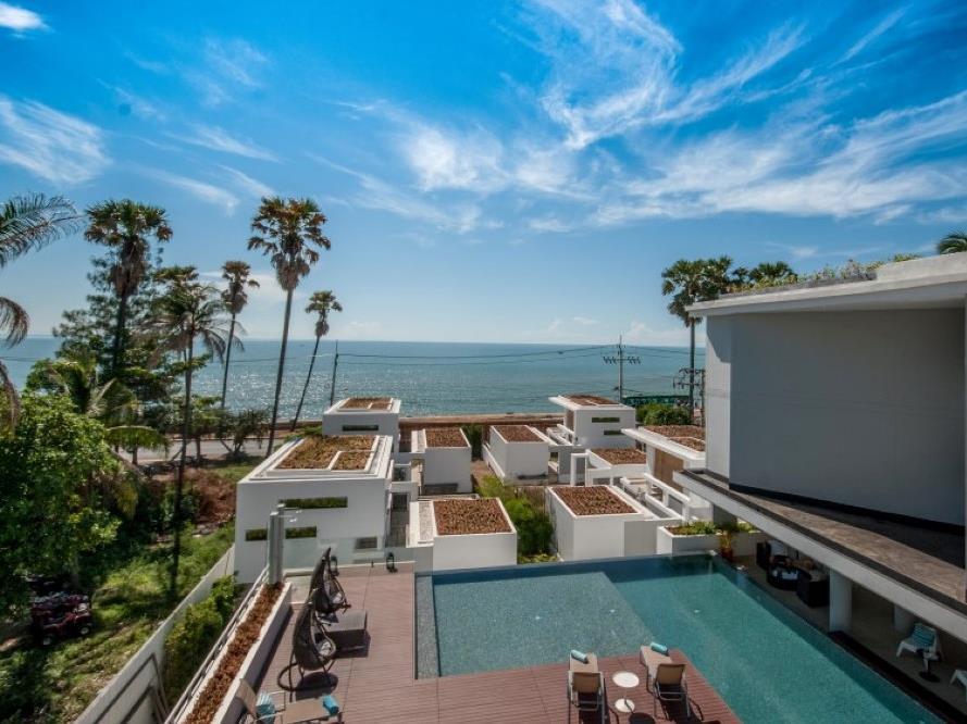 Two-Bedroom Penthouse with Sea and Mountain view - Breakfast included