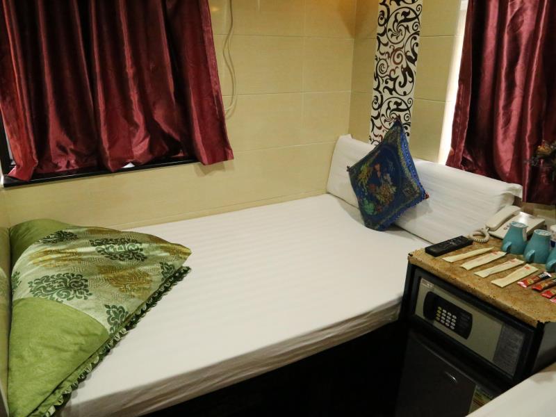 Single Bed - Free WiFi access