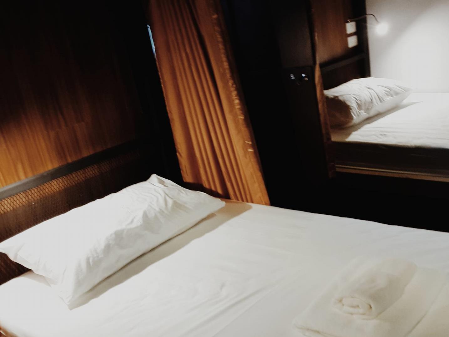 Mixed Dormitory Shared Bathroom - Free WiFi access