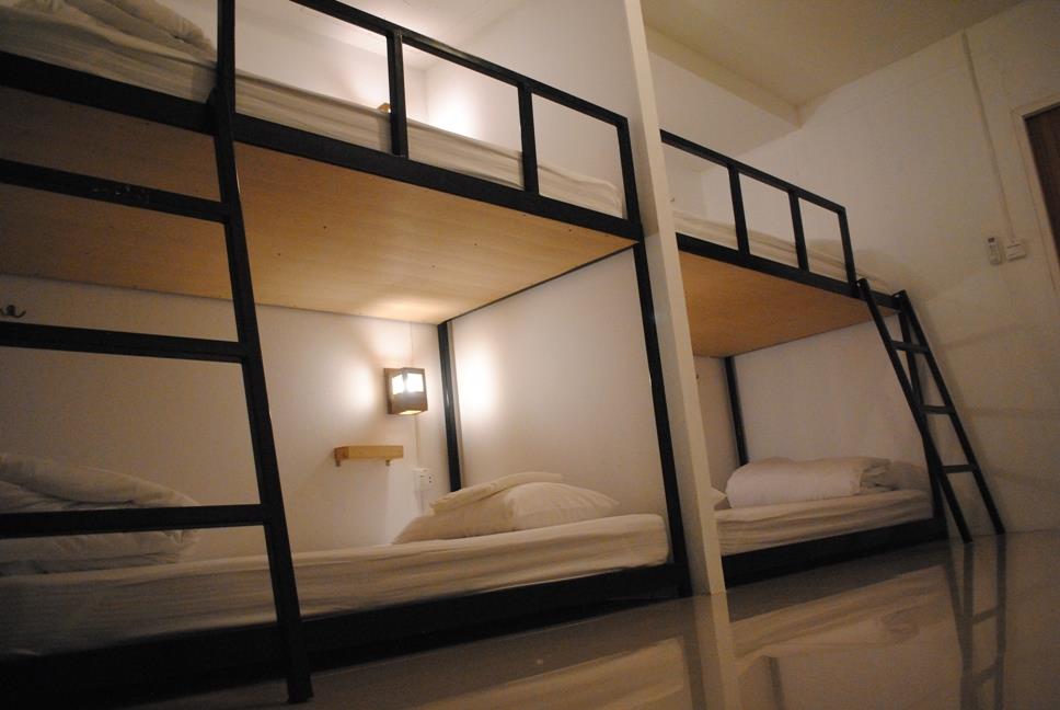 1 Bed in 4-Bed Dormitory (Mixed) with Bathroom - Free WiFi access - Breakfast included