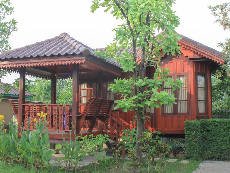 1 Bedroom Cottage - Wooden Cottage - Breakfast included