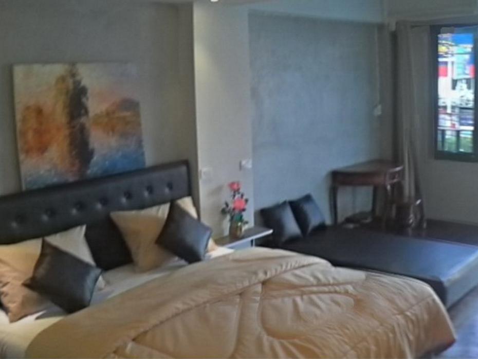Superior King Size Bed (Room Only) - Free WiFi access - Breakfast included