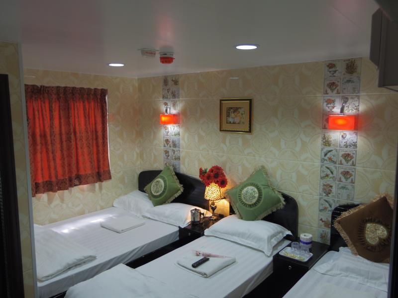 Triple Room - 3 Single Beds - Free WiFi access