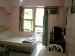 Double Bedroom - Free WiFi access