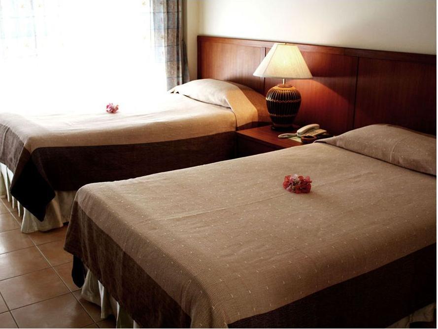 Standard Twin Bed - Breakfast included