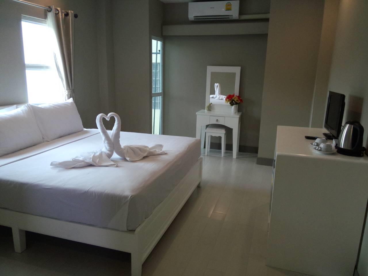 Standard King Room - Best price guarantee