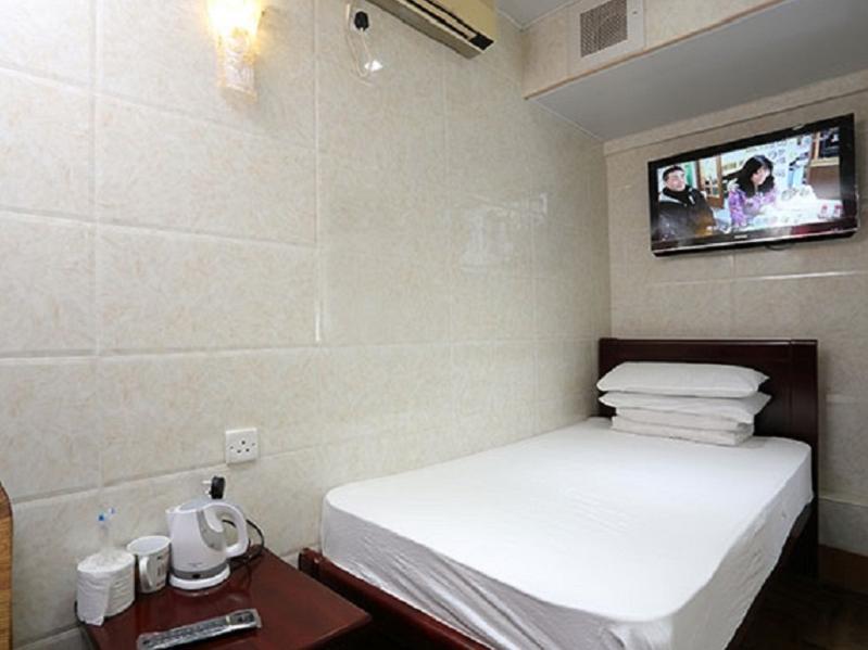 Single Room - Free WiFi access