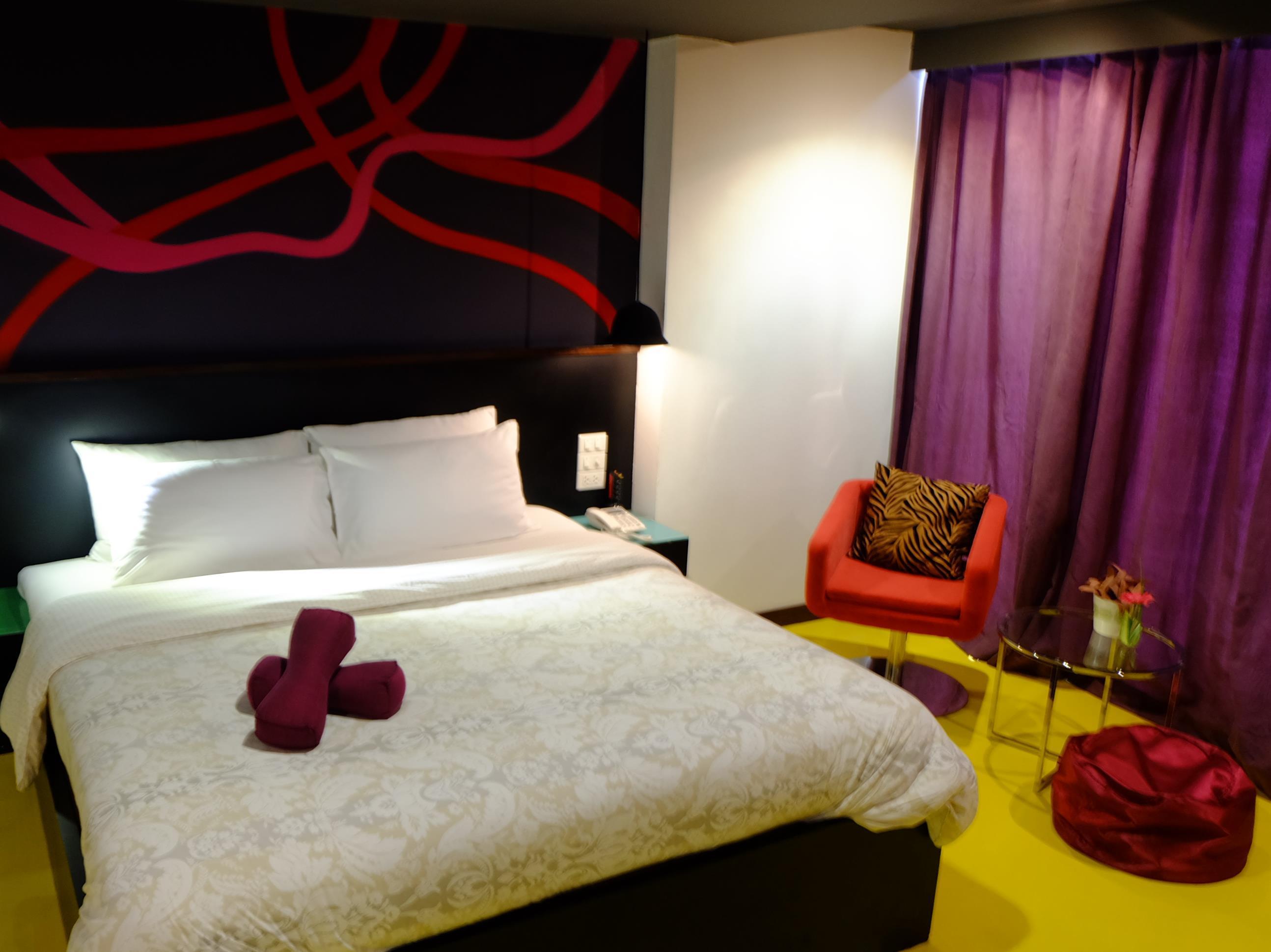 Deluxe with Bathtub - Free WiFi access - Breakfast included
