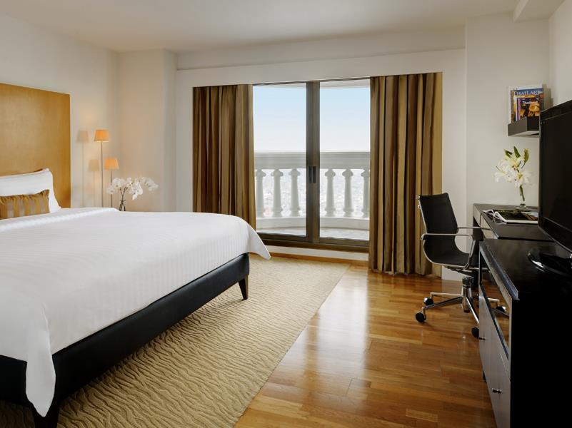 Tower Club City View Suite (Minibar/Lounge Access) - Free WiFi access - Breakfast included