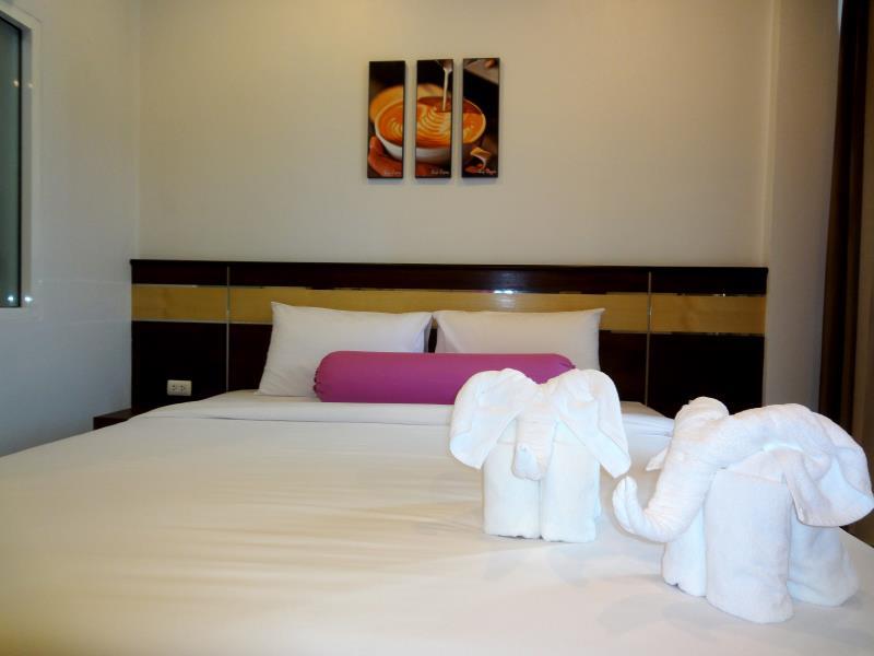 Single Bed Room - Free WiFi access