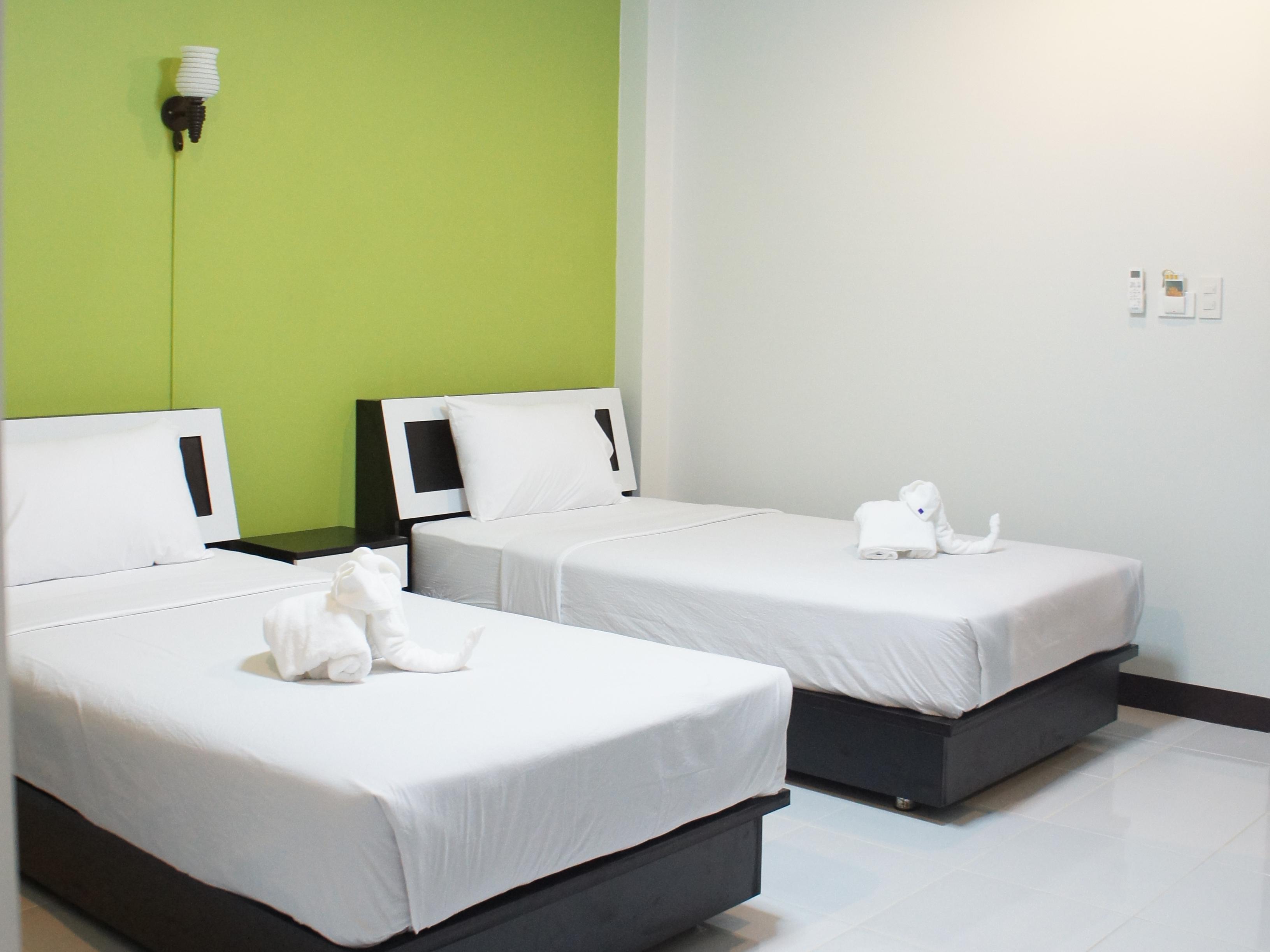 Standard Twin with Breakfast - Free WiFi access - Breakfast included