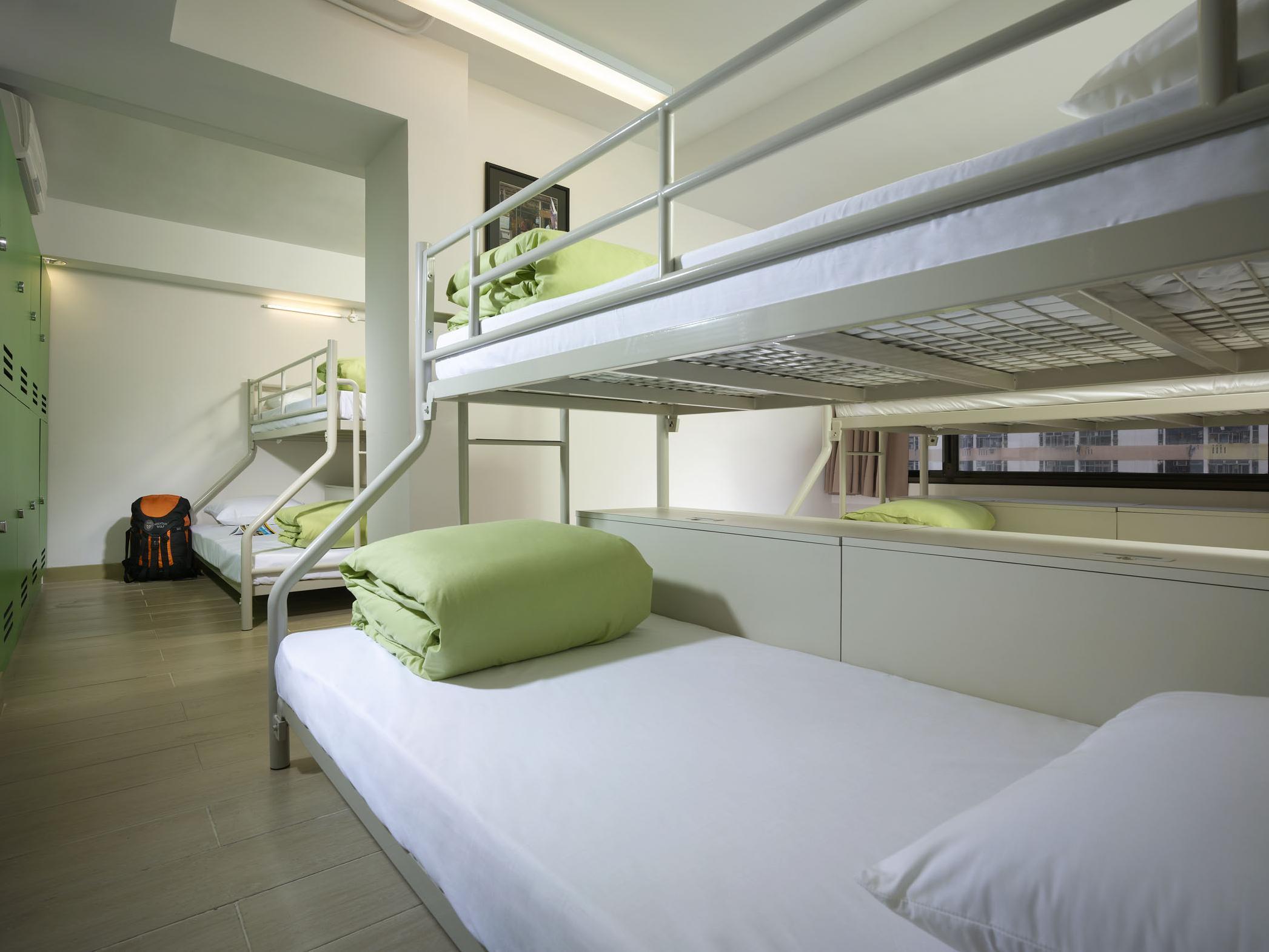 1 Bed in 8-Bed Dormitory (Mixed) - Breakfast included