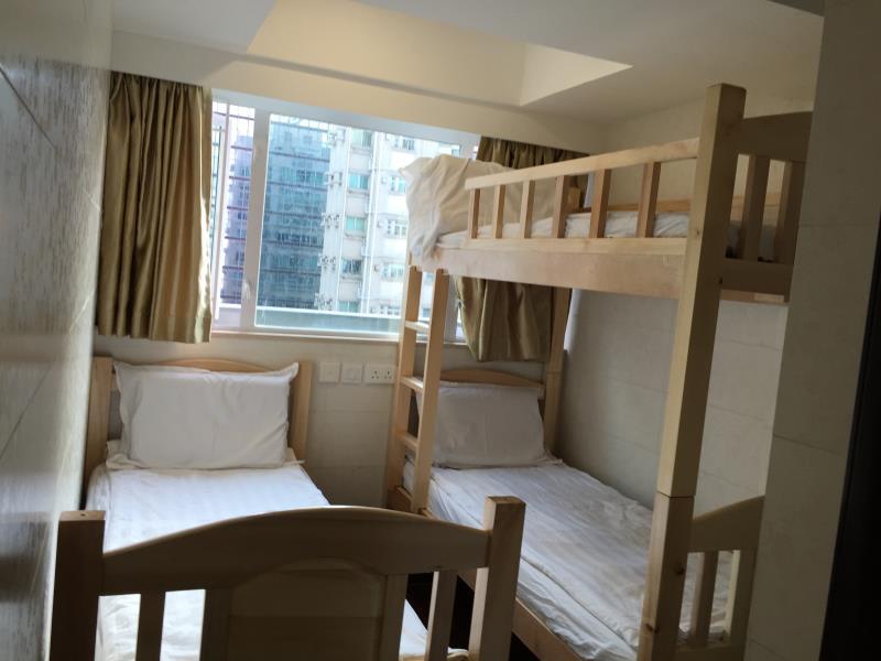 Triple w/ 3 single beds - No window - newly renovated - Free WiFi access
