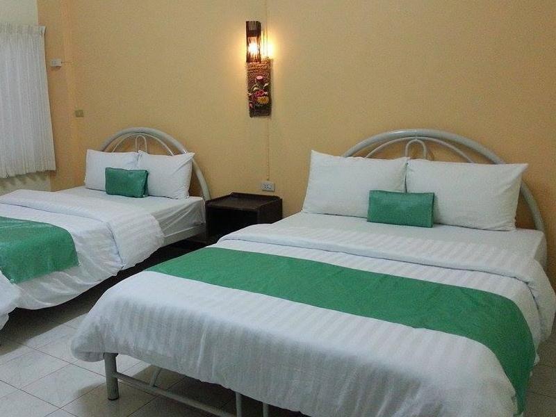 Quad Standard - 4 Persons - Free WiFi access