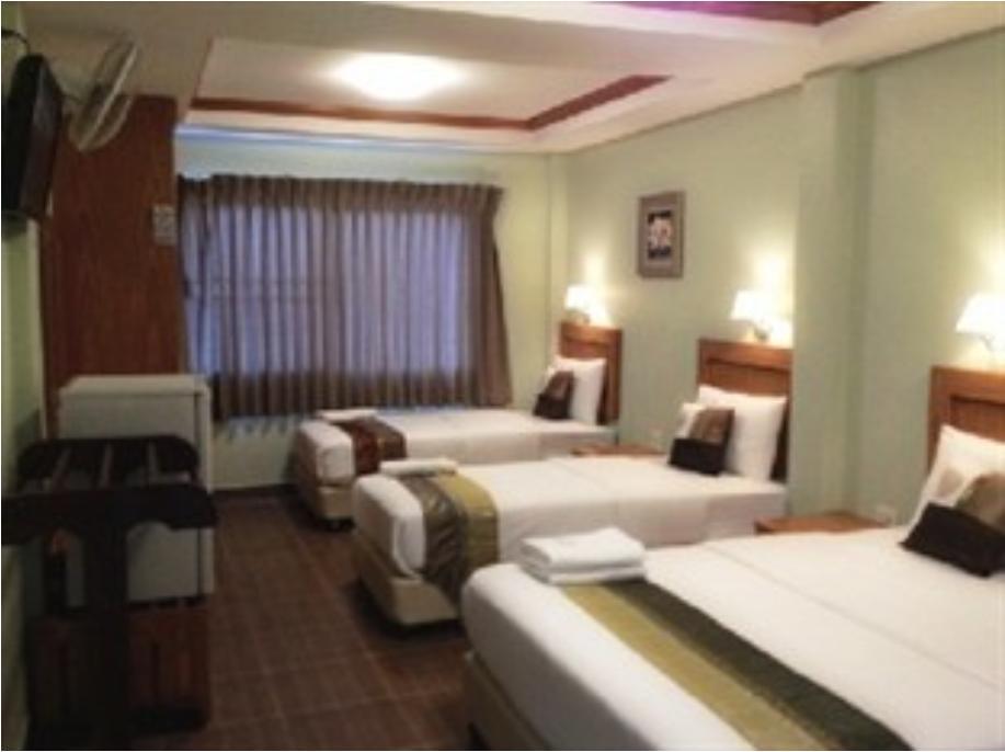 Quad Room with Breakfast - Free WiFi access - Breakfast included