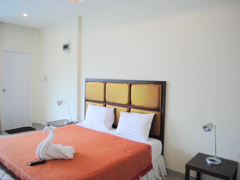 Beachfront Deluxe Upstairs - Breakfast included