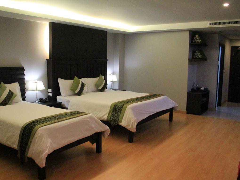 M Resort Room with Breakfast - Free WiFi access - Breakfast included
