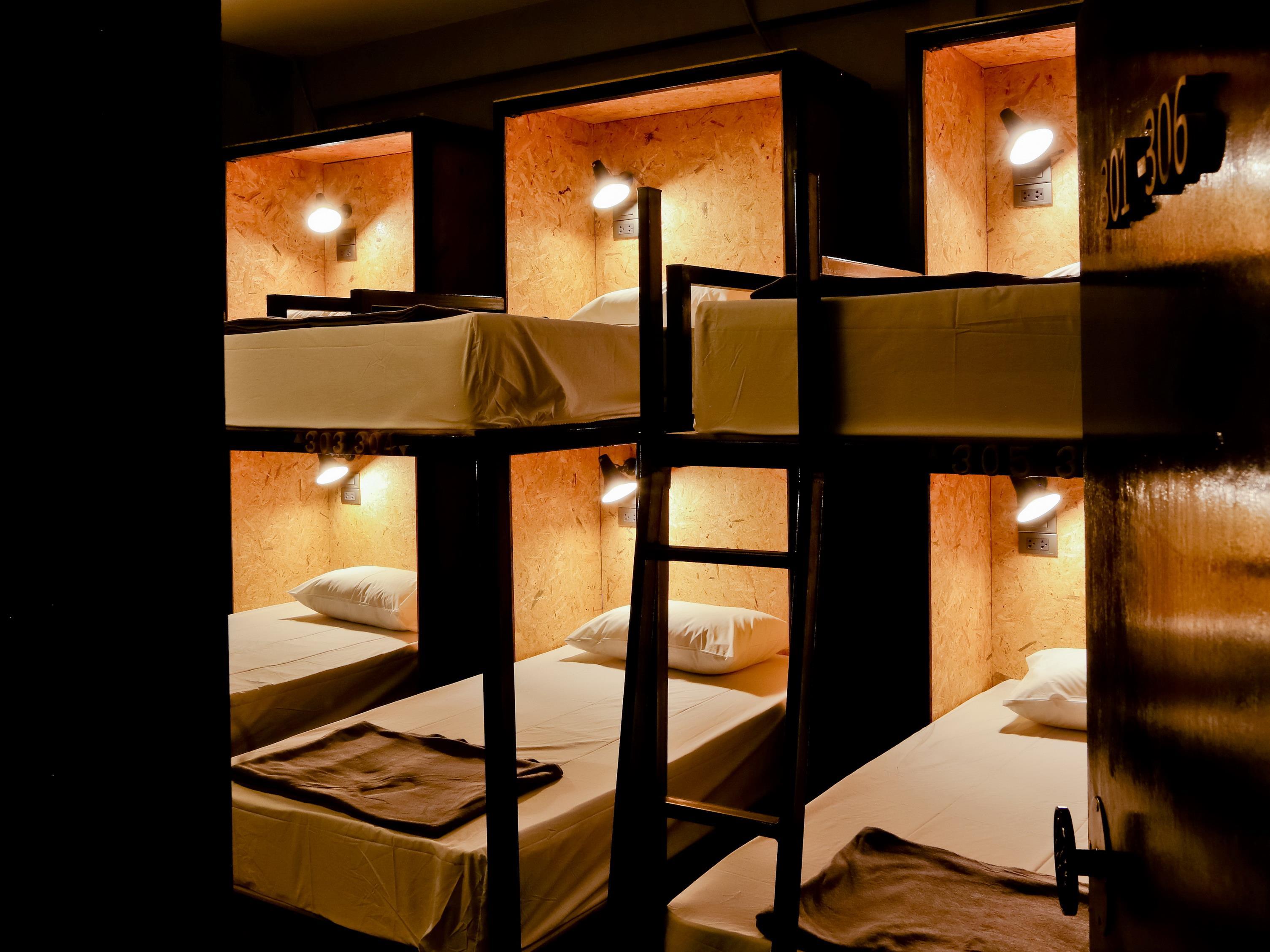 Sirs' Hexacycle Dormitory - Free WiFi access
