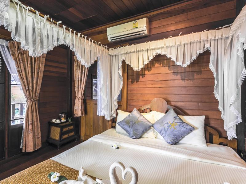 Thai House Cottage with Breakfast - Free WiFi access - Breakfast included