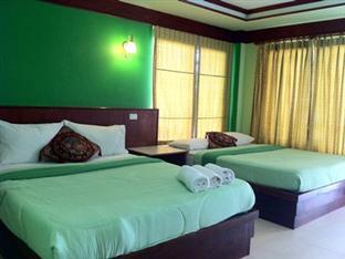 Family Superior Beachfront - Best price guarantee