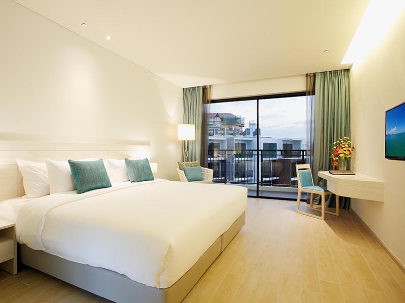 Centra Superior Last Minute Room Only - Free WiFi access