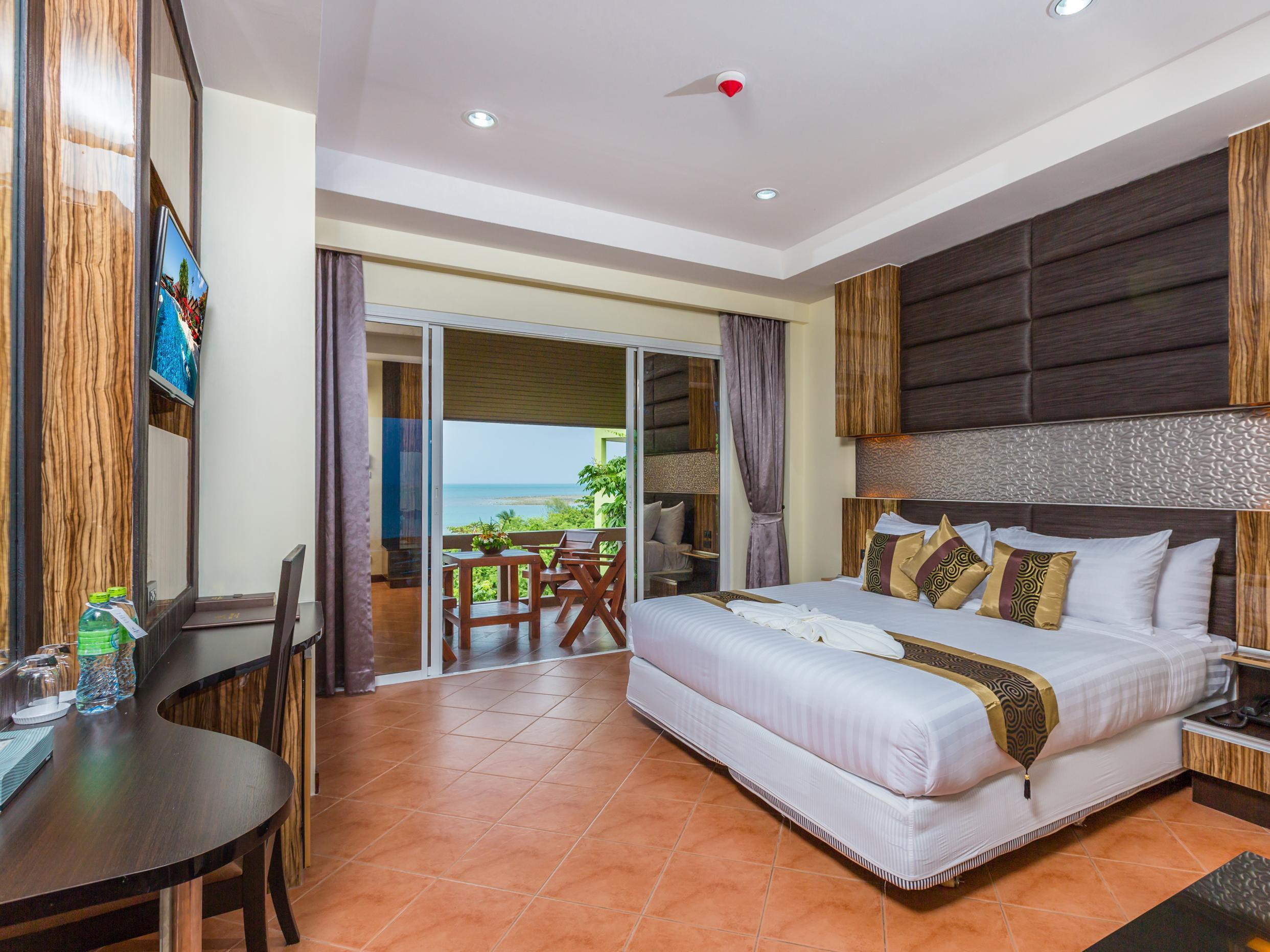 2 Bedroom Deluxe Family Sea View for 4 pax - Free WiFi access - Breakfast included