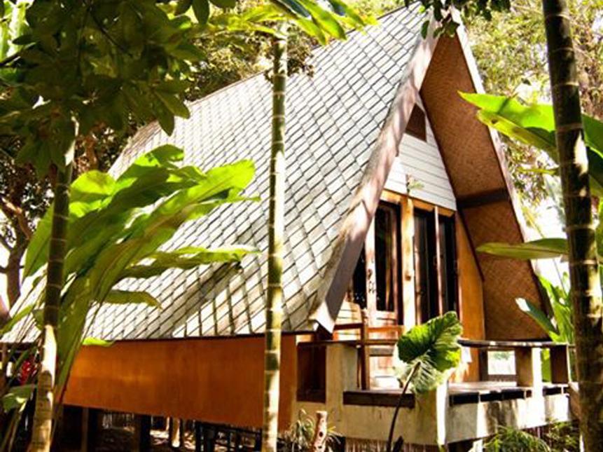 Bungalow (2 Adults) - Free WiFi access