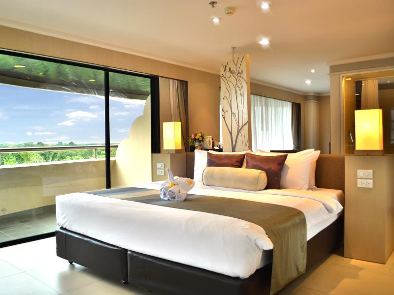Corner Deluxe Room - Free WiFi access - Breakfast included