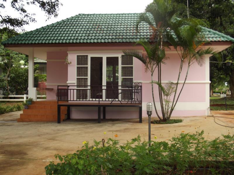 Secret Cottage 1 - Free WiFi access - Breakfast included