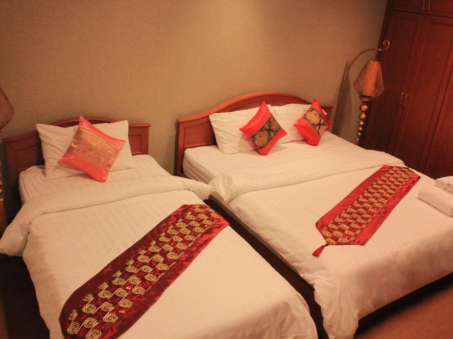 Superior Triple - Free WiFi access - Breakfast included
