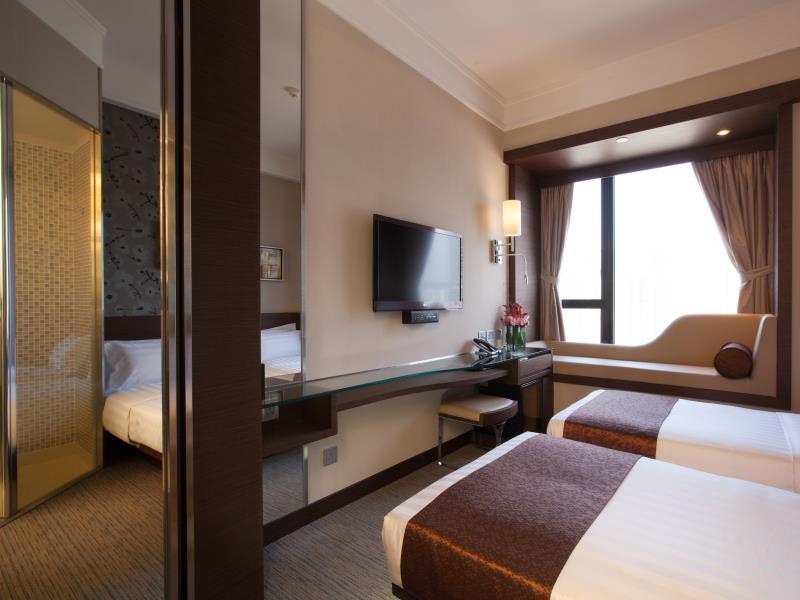 Executive Room with Breakfast and Free Mini Bar - Free WiFi access - Breakfast included